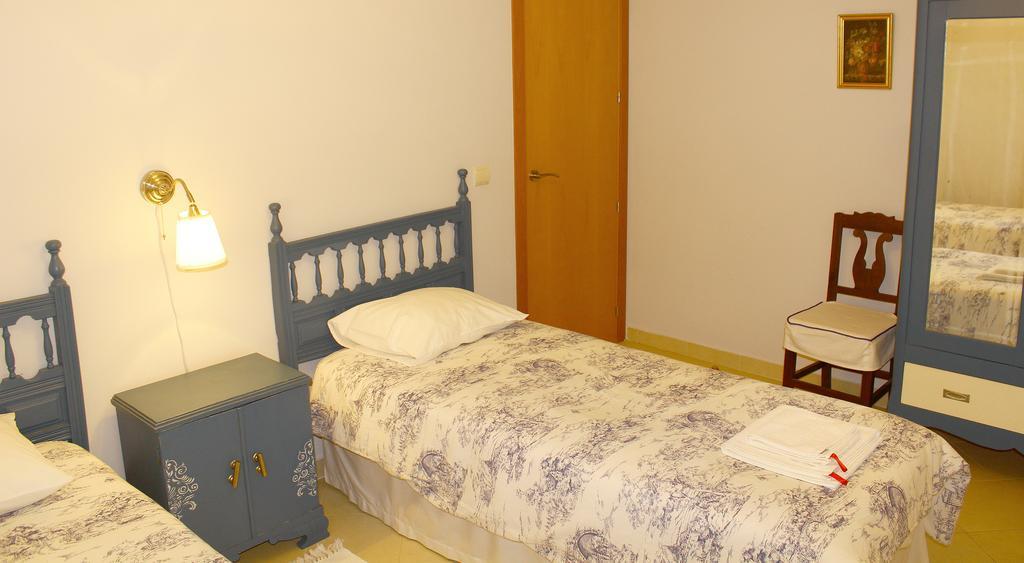 Apartamentos Puenteviejo 아레나스 데 산 페드로 객실 사진